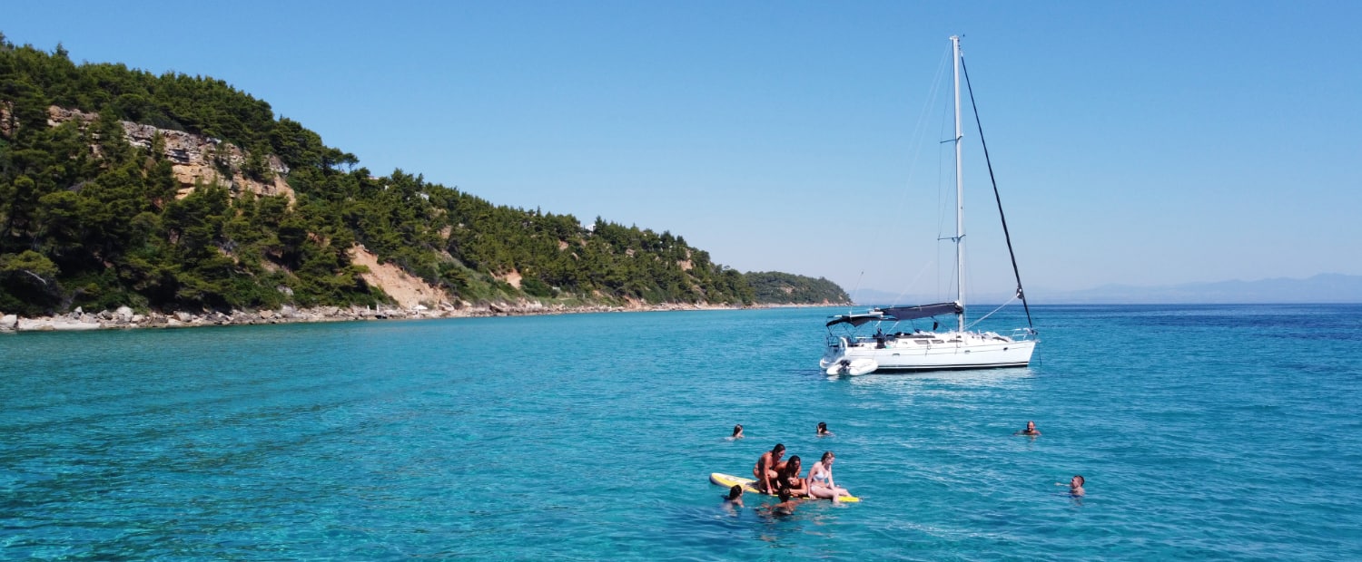 Sirena Beach mit SUP-Board auf Halkidiki